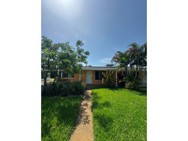  2 BR,  2.00 BTH &nbsp; style home in Boca Raton