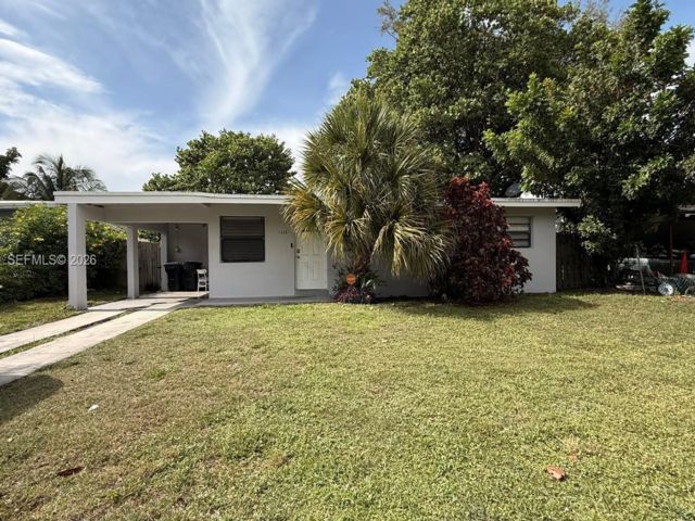  4 BR,  2.00 BTH &nbsp; style home in Fort Lauderdale