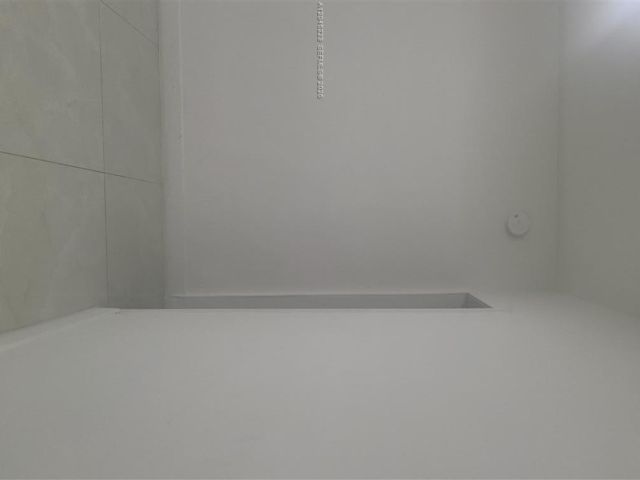 [PHOTO]