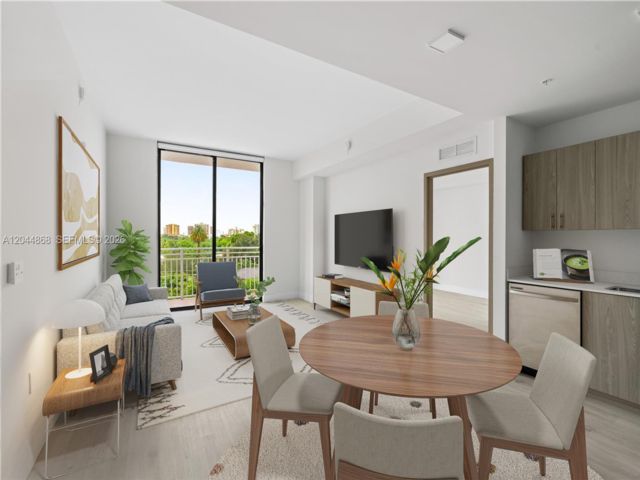  2 BR,  2.00 BTH &nbsp; style home in Miami