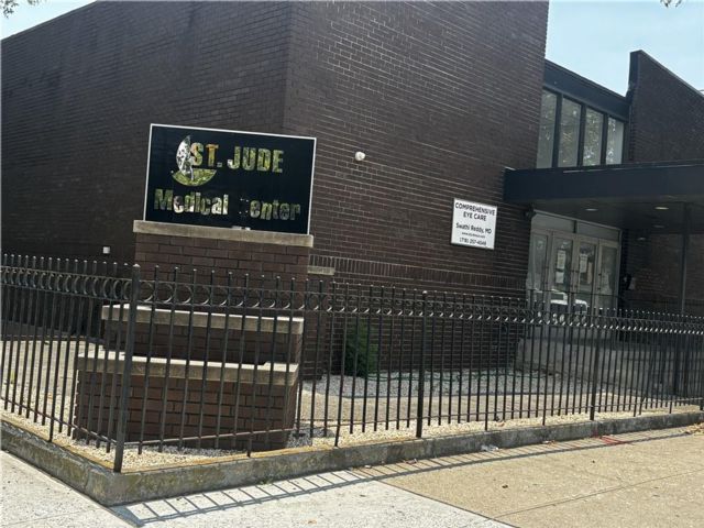 Studio,  0.00 BTH &nbsp;Mixed use style home in Canarsie