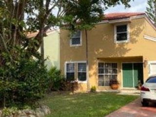  3 BR,  3.00 BTH &nbsp;Other style home in Miami