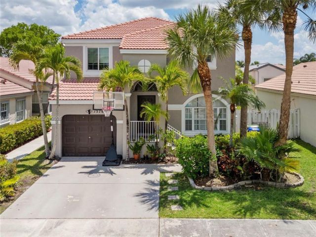  3 BR,  2.50 BTH &nbsp; style home in Pembroke Pines