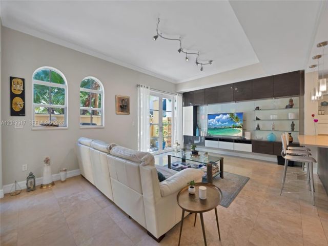  3 BR,  3.00 BTH &nbsp; style home in Aventura