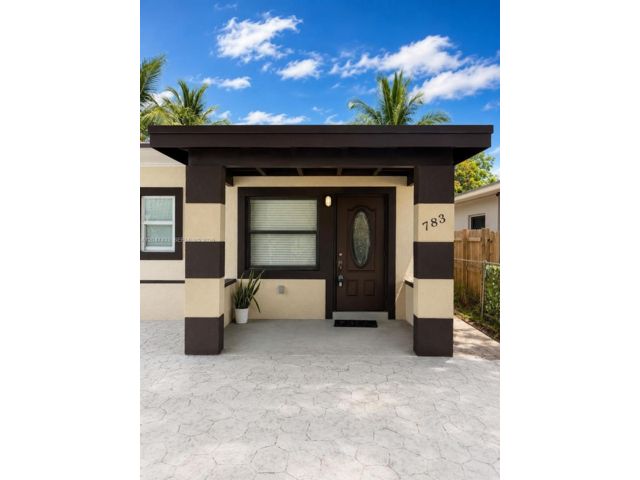  2 BR,  1.00 BTH &nbsp; style home in El Portal
