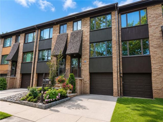  3 BR,  3.00 BTH &nbsp;Condominium style home in Grasmere
