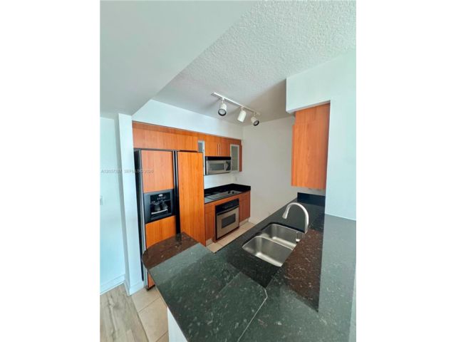  1 BR,  1.00 BTH &nbsp; style home in Miami