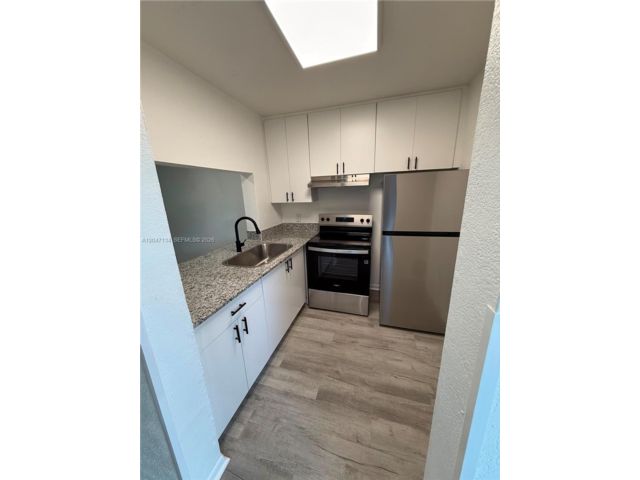  2 BR,  1.00 BTH &nbsp; style home in Miami