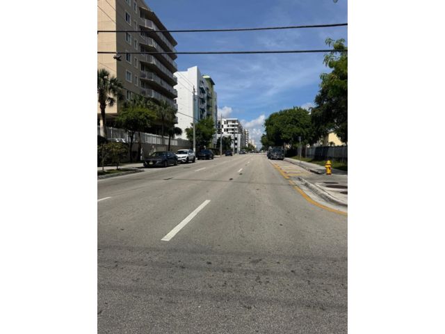[PHOTO]