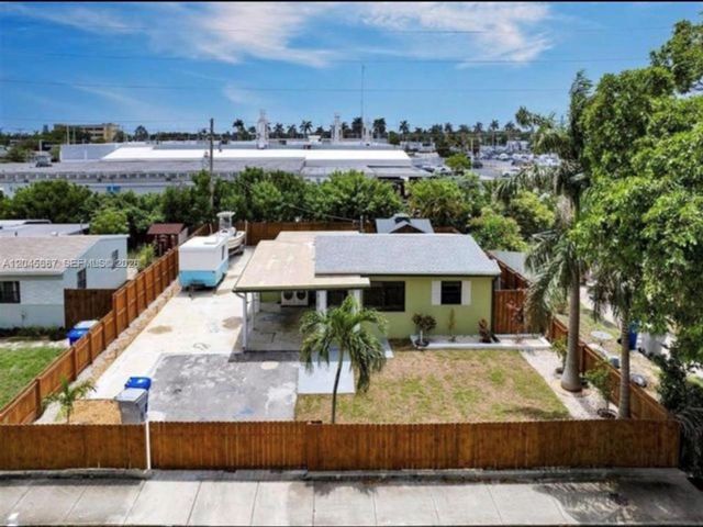  3 BR,  2.00 BTH &nbsp; style home in Pompano Beach