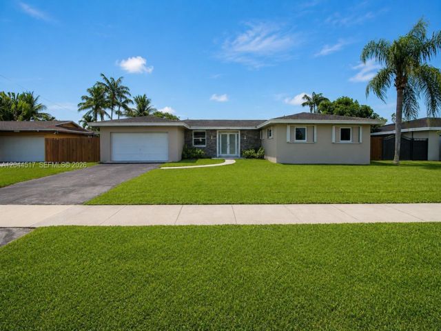  4 BR,  2.00 BTH &nbsp; style home in Miami