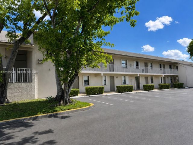 [Miami Real Estate, listing number 3344472]