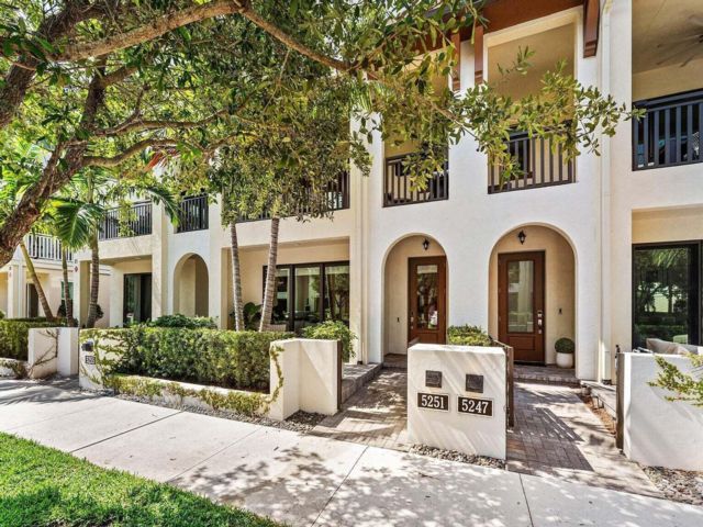  3 BR,  3.50 BTH &nbsp; style home in Palm Beach Gardens