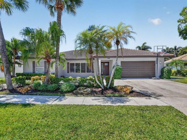  4 BR,  2.50 BTH &nbsp; style home in Boca Raton