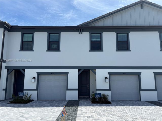  3 BR,  2.50 BTH &nbsp; style home in Lantana