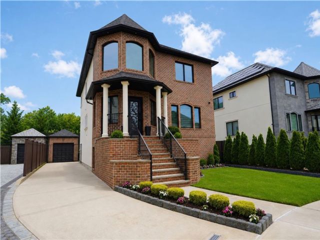 Studio,  0.00 BTH &nbsp;Multi-family style home in Richmond Valley