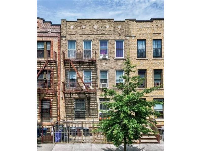 Studio,  0.00 BTH &nbsp;Multi-family style home in Bay Ridge