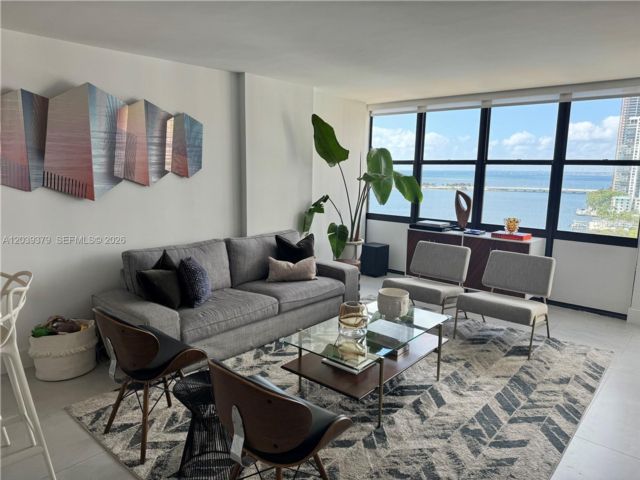  2 BR,  2.00 BTH &nbsp; style home in Miami