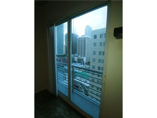[PHOTO]