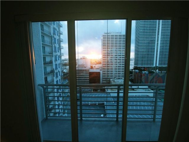 [PHOTO]