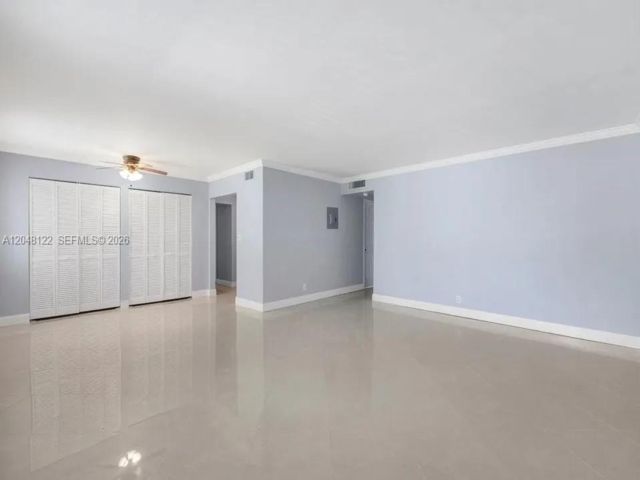 [PHOTO]