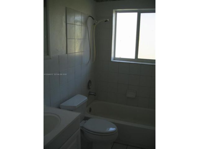 [PHOTO]