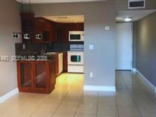 [Miami Real Estate, listing number 3344651]