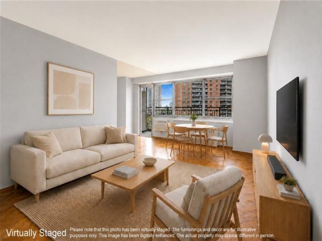  1 BR,  1.00 BTH &nbsp;Co-op style home in Brighton Beach