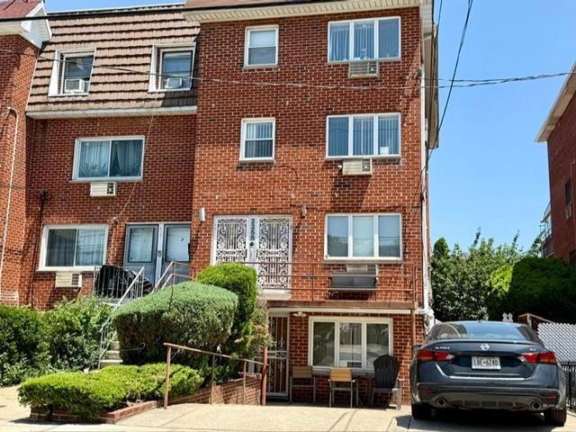 Studio,  0.00 BTH &nbsp;Multi-family style home in Marine Park