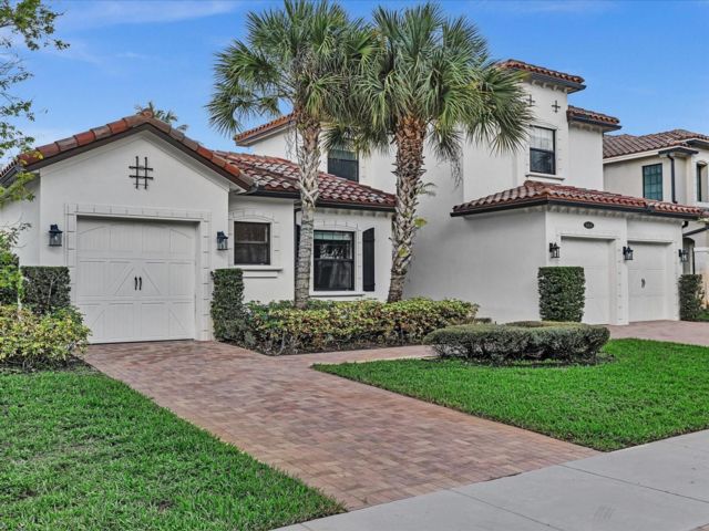  6 BR,  4.00 BTH &nbsp; style home in Cooper City