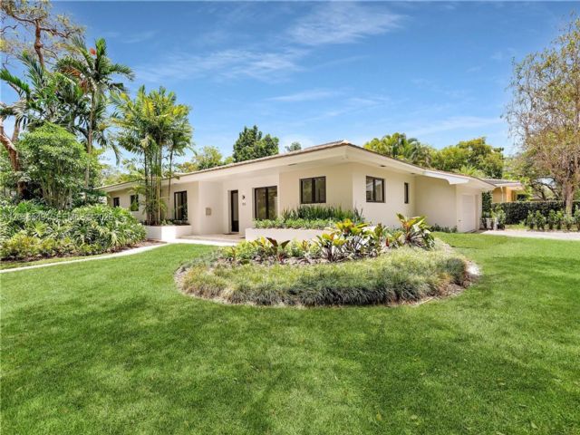 5 BR,  4.00 BTH &nbsp; style home in Coral Gables