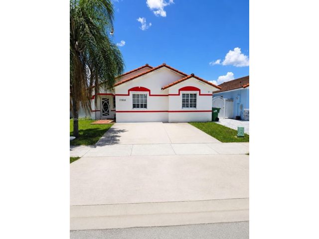  3 BR,  2.00 BTH &nbsp; style home in Miami