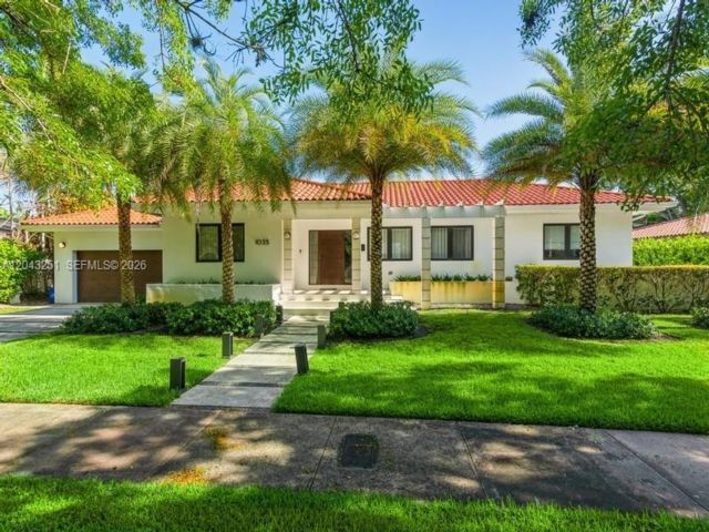  5 BR,  4.00 BTH &nbsp; style home in Coral Gables
