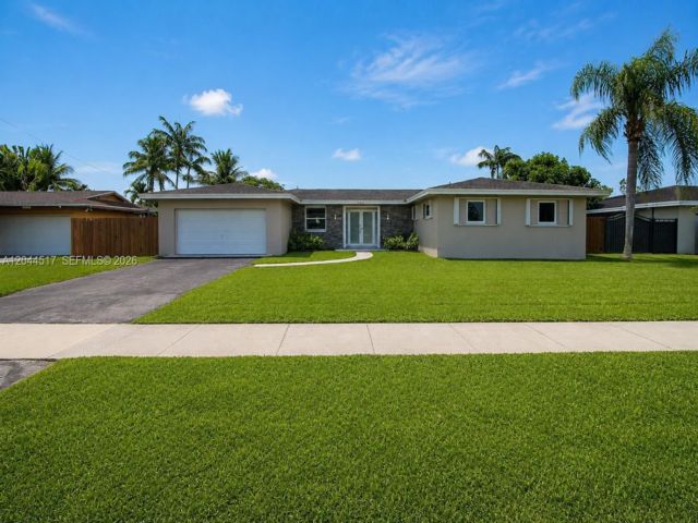  4 BR,  2.00 BTH &nbsp; style home in Miami