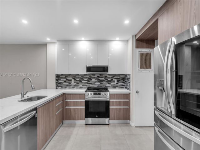  3 BR,  2.00 BTH &nbsp; style home in Fort Lauderdale