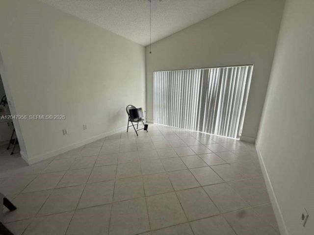 [PHOTO]
