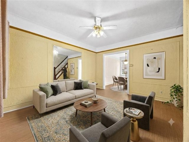  3 BR,  2.00 BTH &nbsp;Single family style home in Dyker Heights