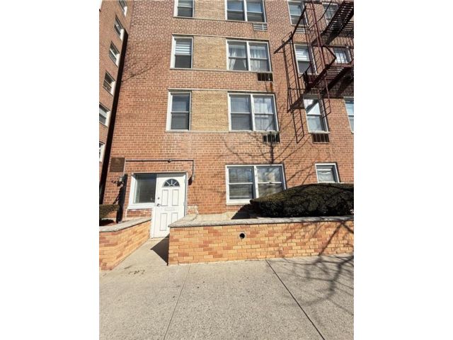 Studio,  0.00 BTH &nbsp;Office style home in Sheepshead Bay