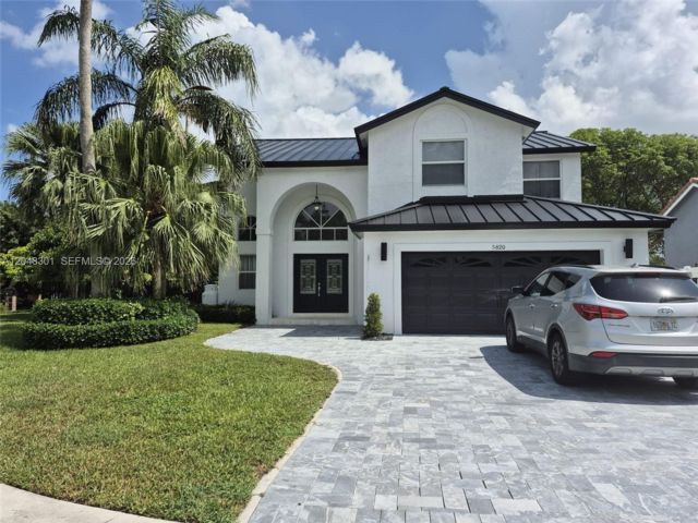  4 BR,  2.50 BTH &nbsp; style home in Davie