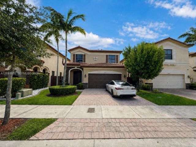  4 BR,  3.00 BTH &nbsp; style home in Medley