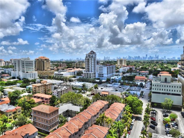  2 BR,  2.00 BTH &nbsp; style home in Coral Gables
