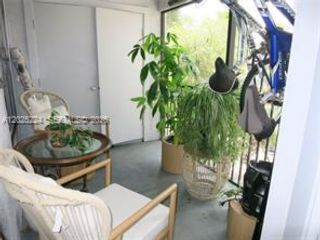 [PHOTO]