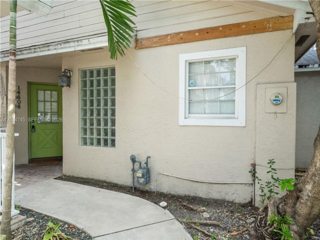  2 BR,  2.00 BTH &nbsp;Townhouse style home in Crossings