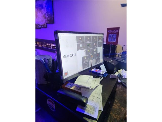 [PHOTO]