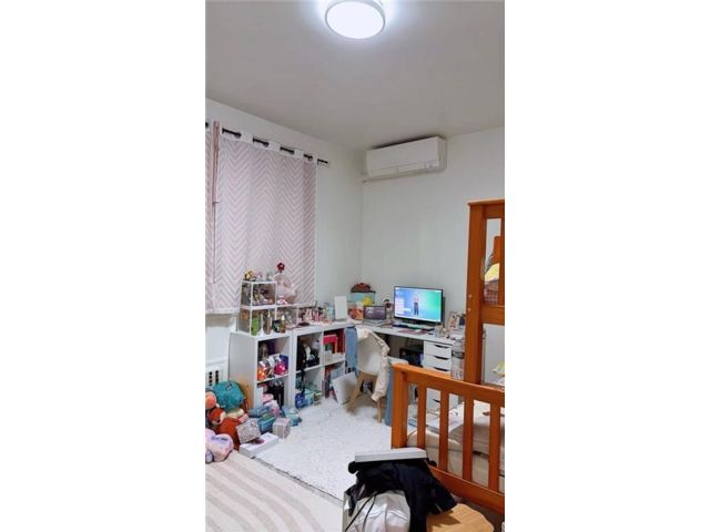 [PHOTO]