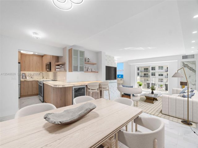  2 BR,  2.00 BTH &nbsp; style home in Highland Beach