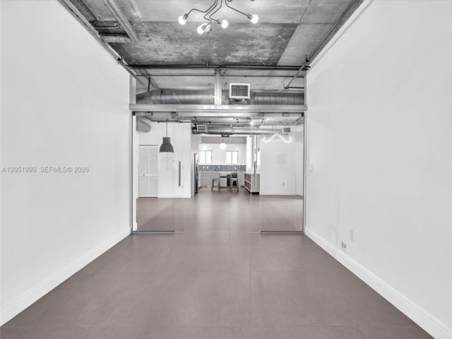 [PHOTO]