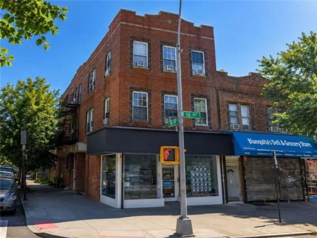 Studio,  0.00 BTH &nbsp;Mixed use style home in Bensonhurst