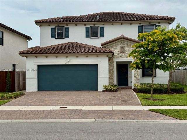 [Homestead Real Estate, listing number 3345049]