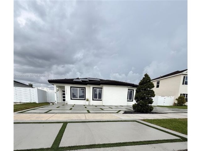  3 BR,  2.00 BTH &nbsp; style home in Homestead